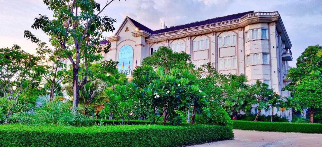 Glorious Hotel Kâmpóng Thum Exterior foto